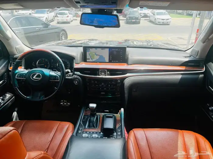 لكزس LX570خليحي موديل 2021في الامارات 9