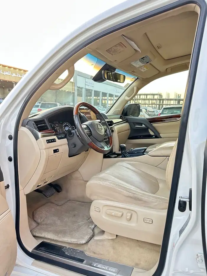 لكزس LX570 6