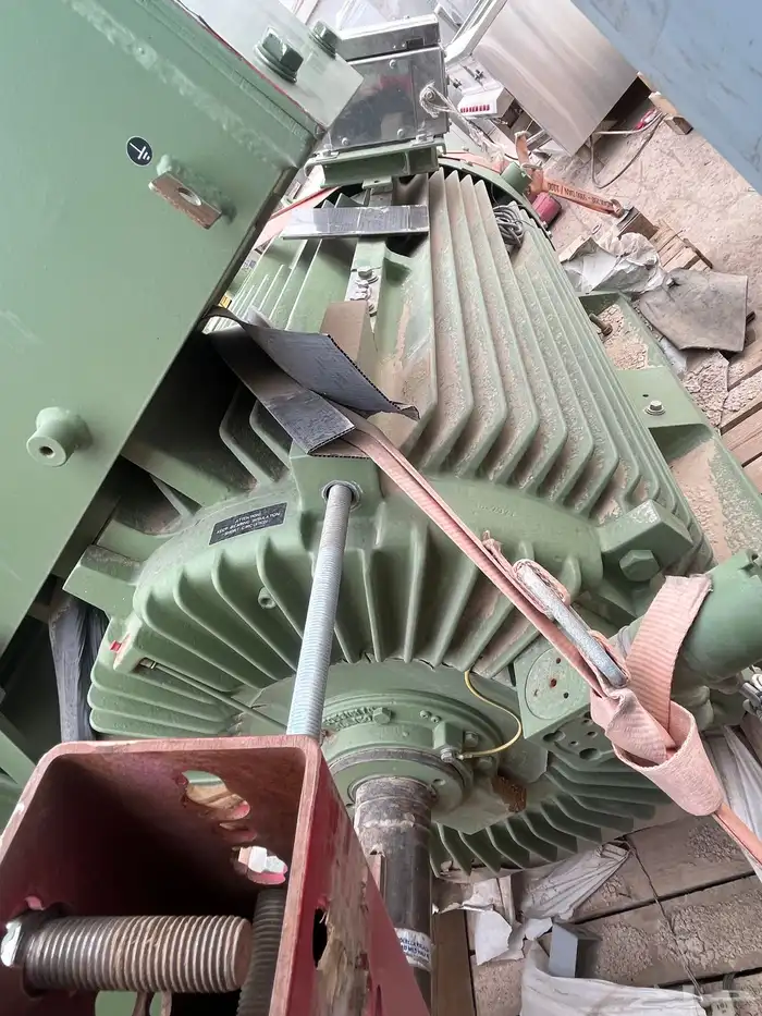 دينمو كهرباء عملاق 536 HP 0