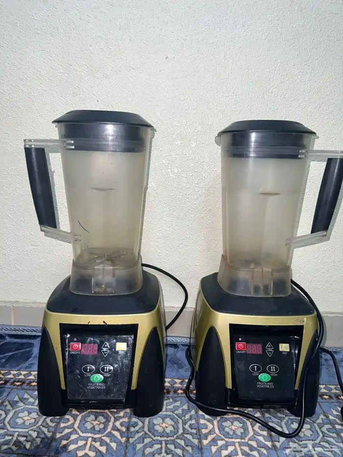 خلاطات ومكائن عجينه ومكينة وافل 4