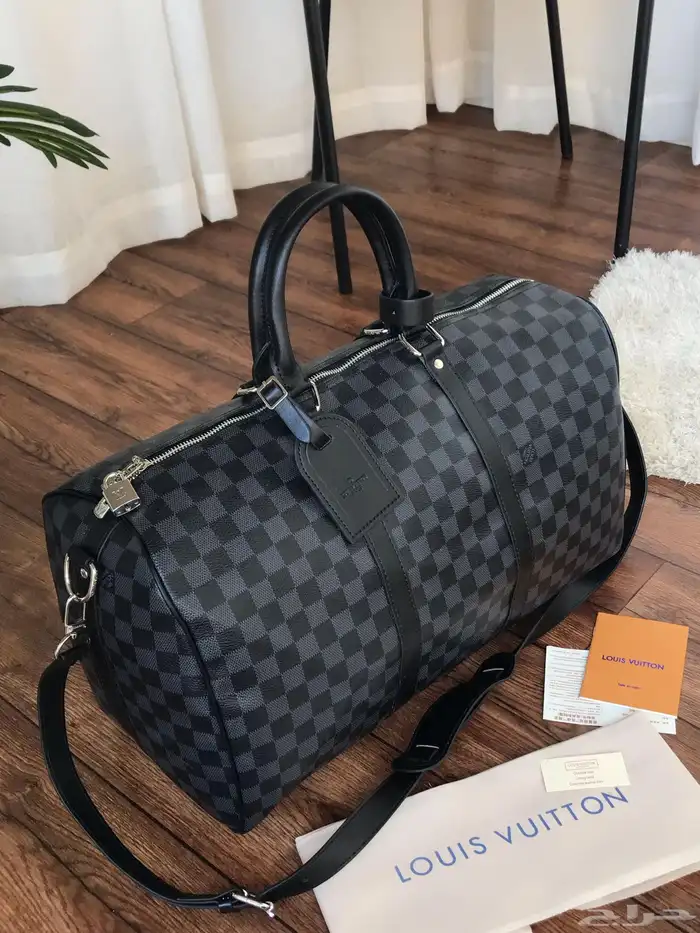 شنط للنادي والسفر الخفبف درجه اولى 9