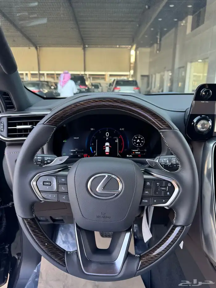 لكزس LX600 2025 BB 15