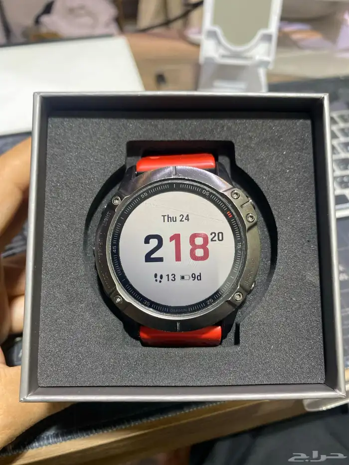 ساعة قارمن 6X sapphire 10