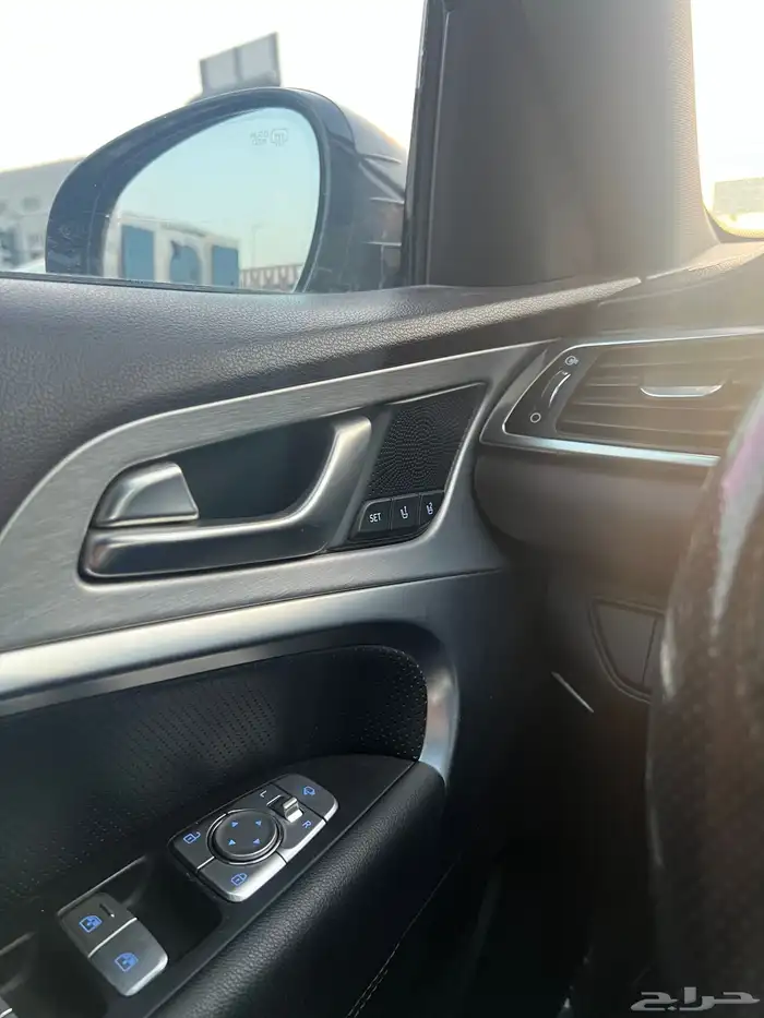 2019 Genesis G70 (2.0Turbo) 9