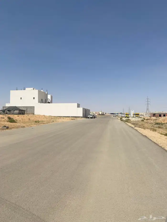 ارضين بمخطط حطين جنوب الشقة ببريدة 1