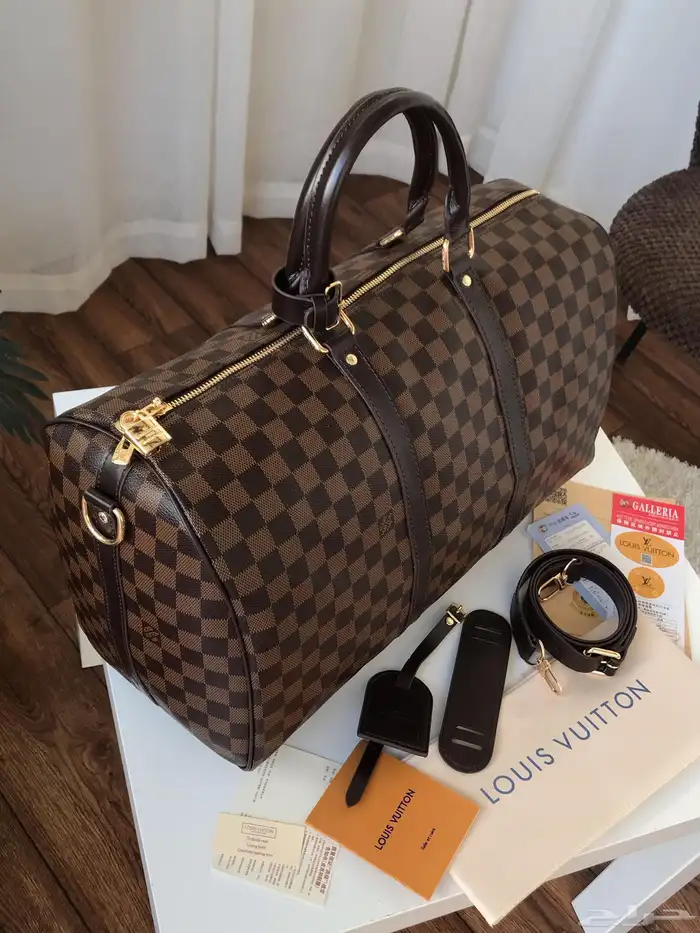 شنط للنادي والسفر الخفبف درجه اولى 25