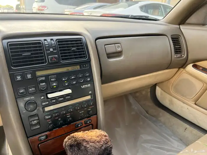 لكزس LS 400 1990 11