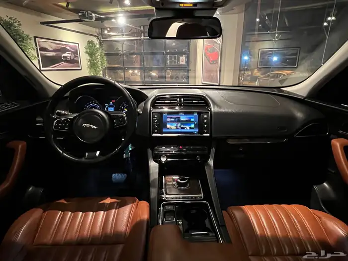 Jaguar f-pace 3.5t model 2017 for sale 10