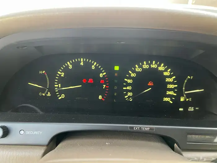 لكزس LS 400 1990 13