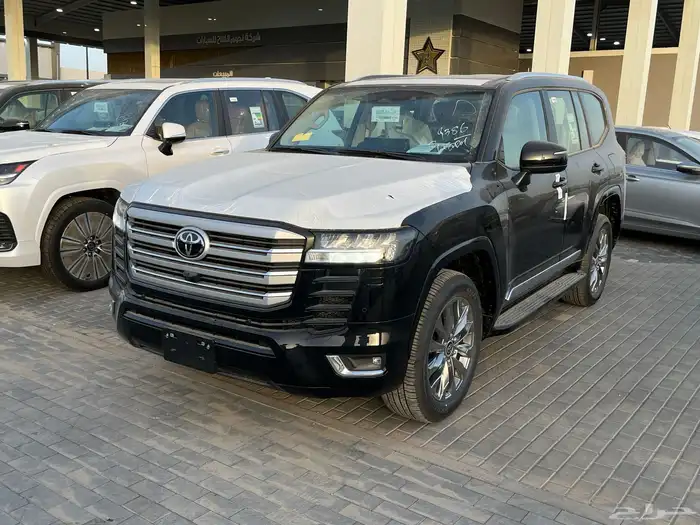 تويوتا لاندكروزر GXRL4 م2025 بطاقه جمركيه سعودى اسود 1