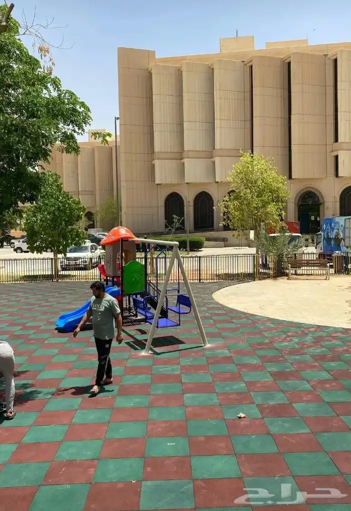 ألعاب حدائق كبيرة تناسب للالطفال بيت كبير مراجيح وزحاليق 5