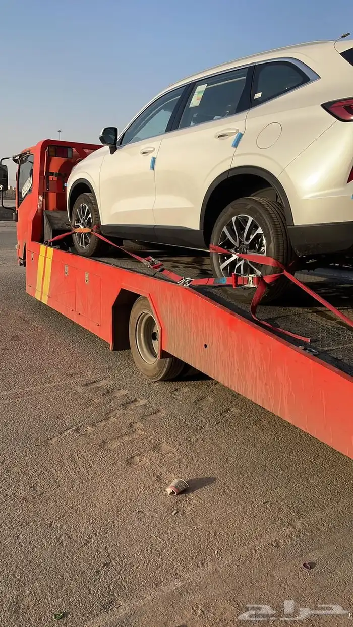 سطحه داخل الرياض وخارجها 0