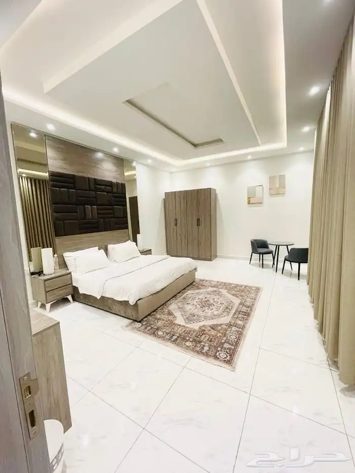 شاليه للايجار في جدة بمسبح كبير استراحة قسمين شاليهات مجلسين 10