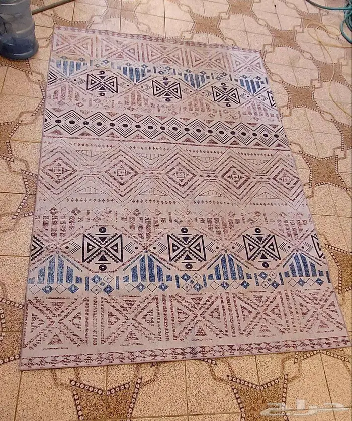 7 سجادات أحجام مختلفة 4