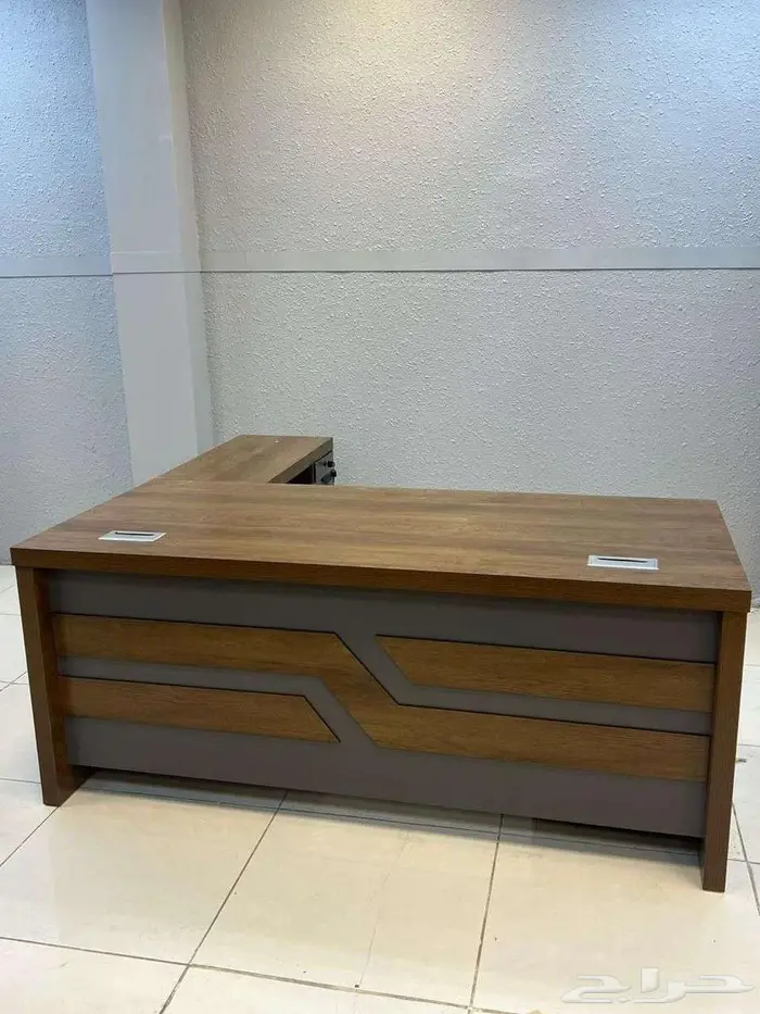 OFFICE DESK 1.6CM WITH SIDE TABLES LESS THEN 750SR 3