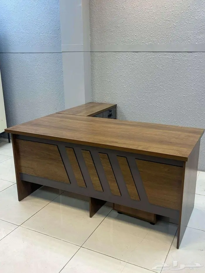 OFFICE DESK 1.6CM WITH SIDE TABLES LESS THEN 750SR 5