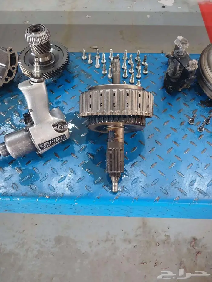 خدمة توضيب واصلاح القير (ناقل الحركة لجميع أنواع السيارات ) 8