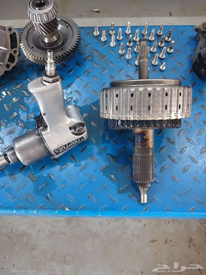 خدمة توضيب واصلاح القير (ناقل الحركة لجميع أنواع السيارات ) 9