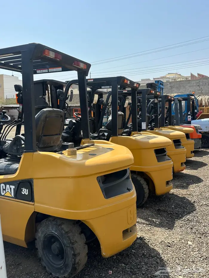 يوجد رافعات شوكية أجار وبيع 3 طن 1