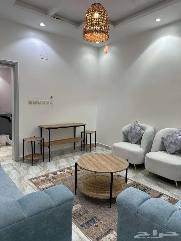 للايجار شقة مفروشة فاخرة ديلوكس في حي مروج الامير 2