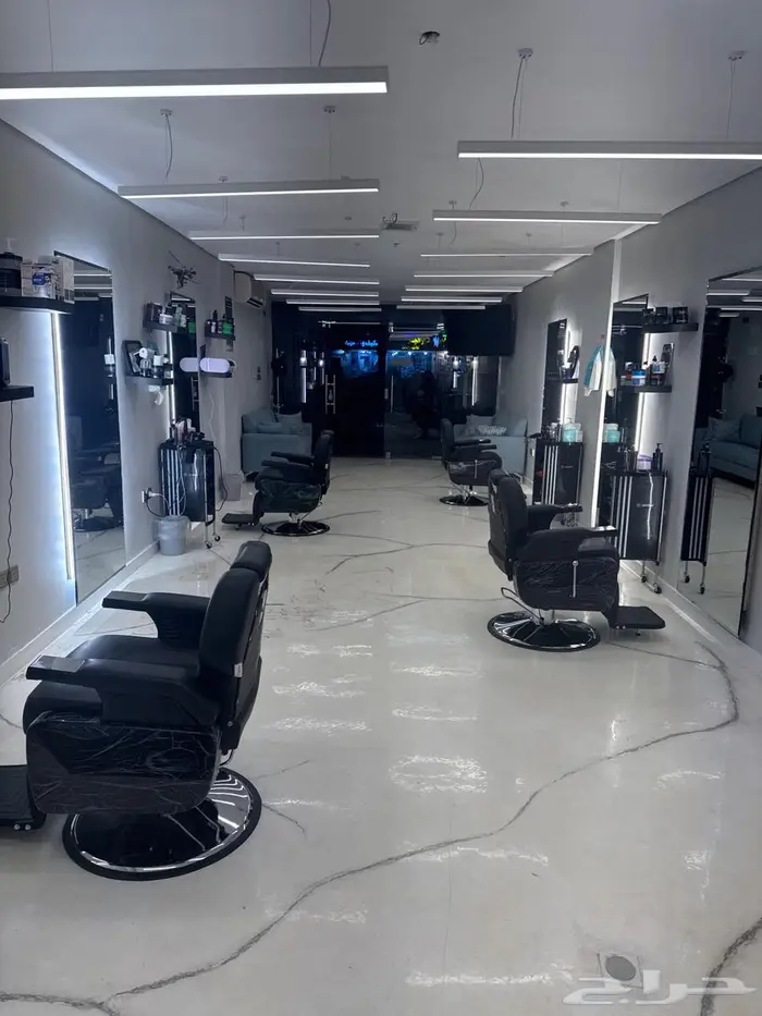 صالون حلاقة للتقبيل 4