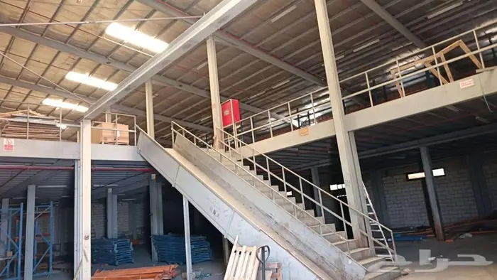 مستودع بموقع مميز 2