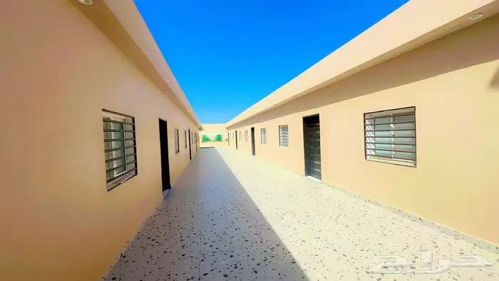 للإيجار أرض زراعية يوجد بها استراحة بمركز الواديين 4