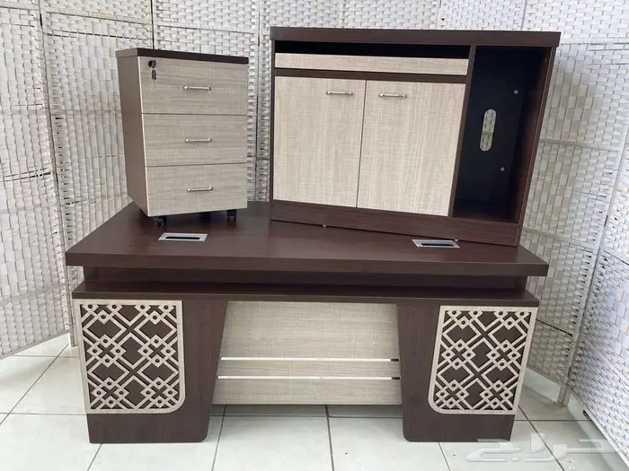 OFFICE DESK 1.6CM WITH SIDE TABLES LESS THEN 750SR 1