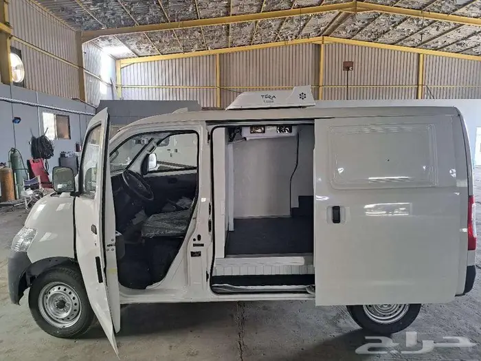 سيارة مبردة Refrigerated van 3
