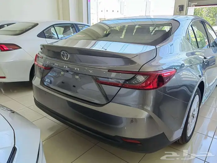 تويوتا كامري ال اي بنزين سعودي 2025 3