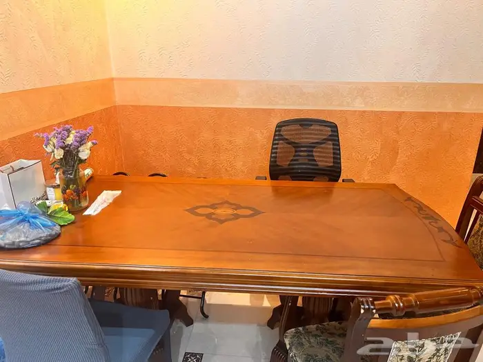 طاولة طعام 1