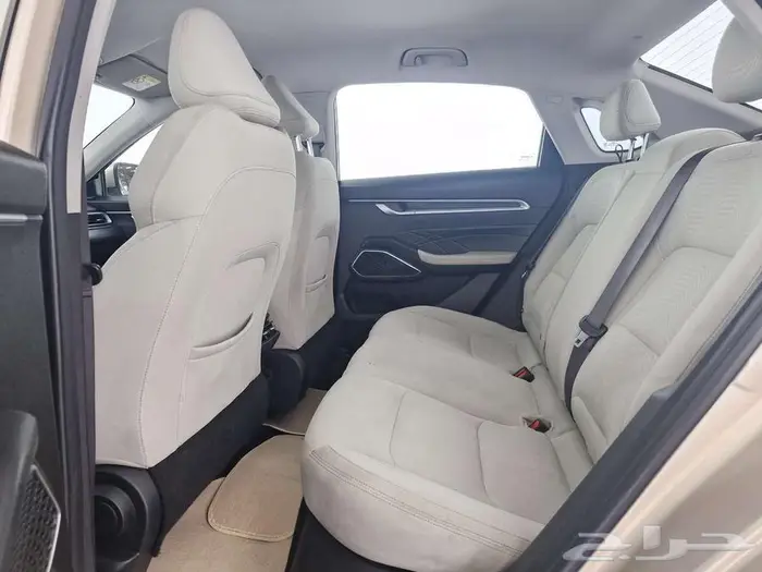 جيلي امجراند GS 2023 7