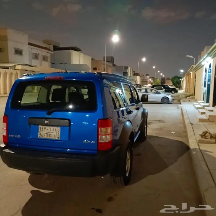 دودج نيترو 2008 4