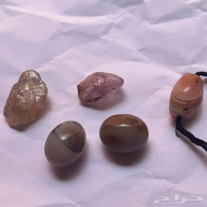 للبيع احجار كريمة اصلية على السوم 0