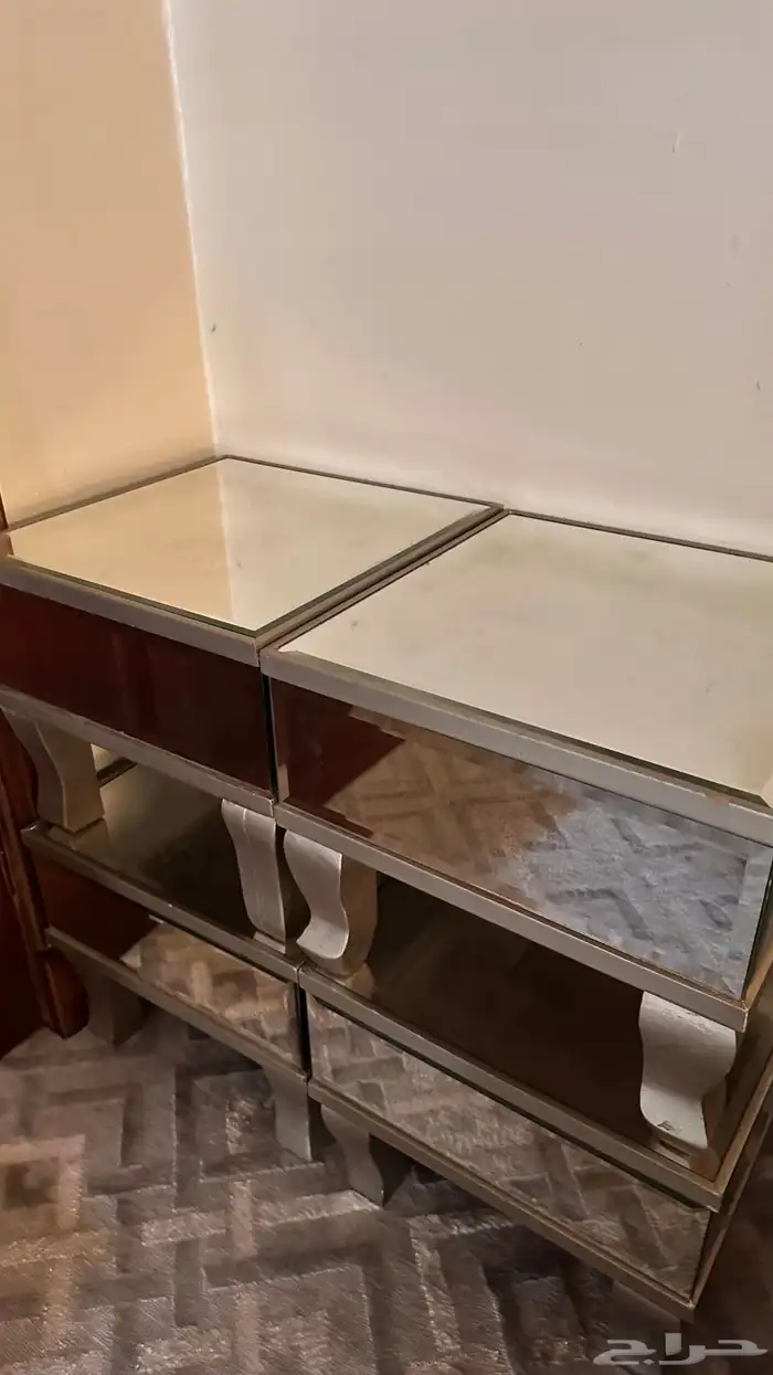 طاوله ارضيه مع ملحقاتها 4