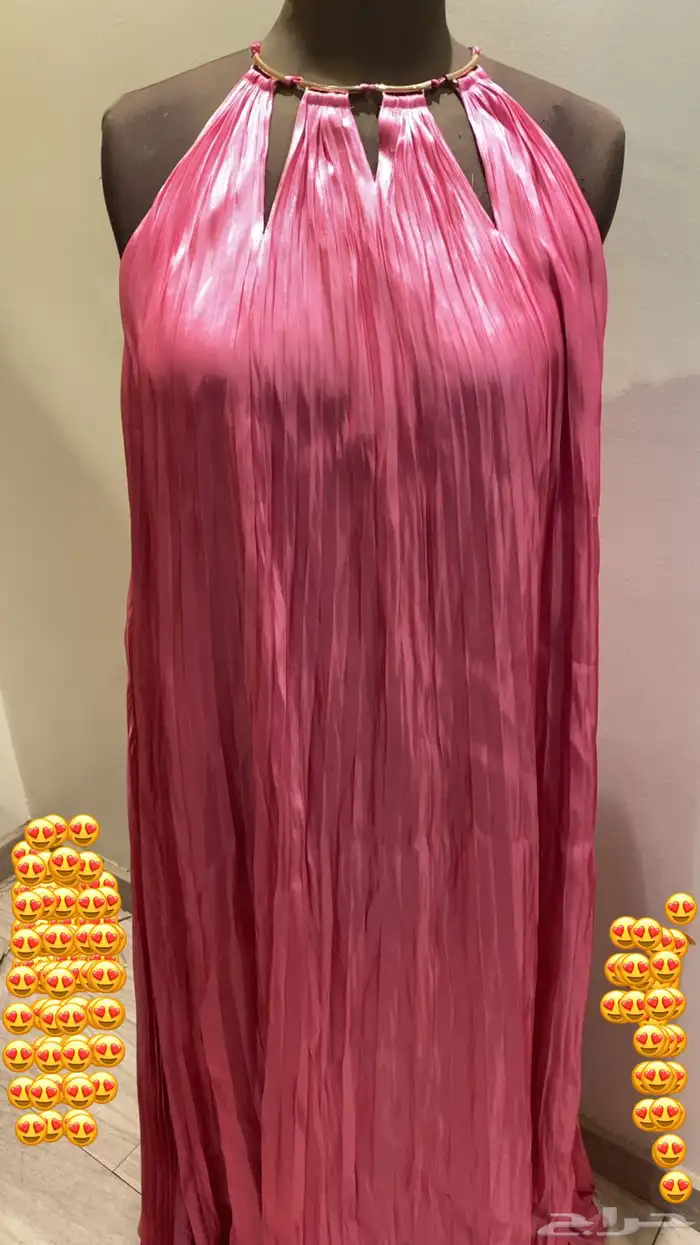 ملابس وشنط ماركات 3