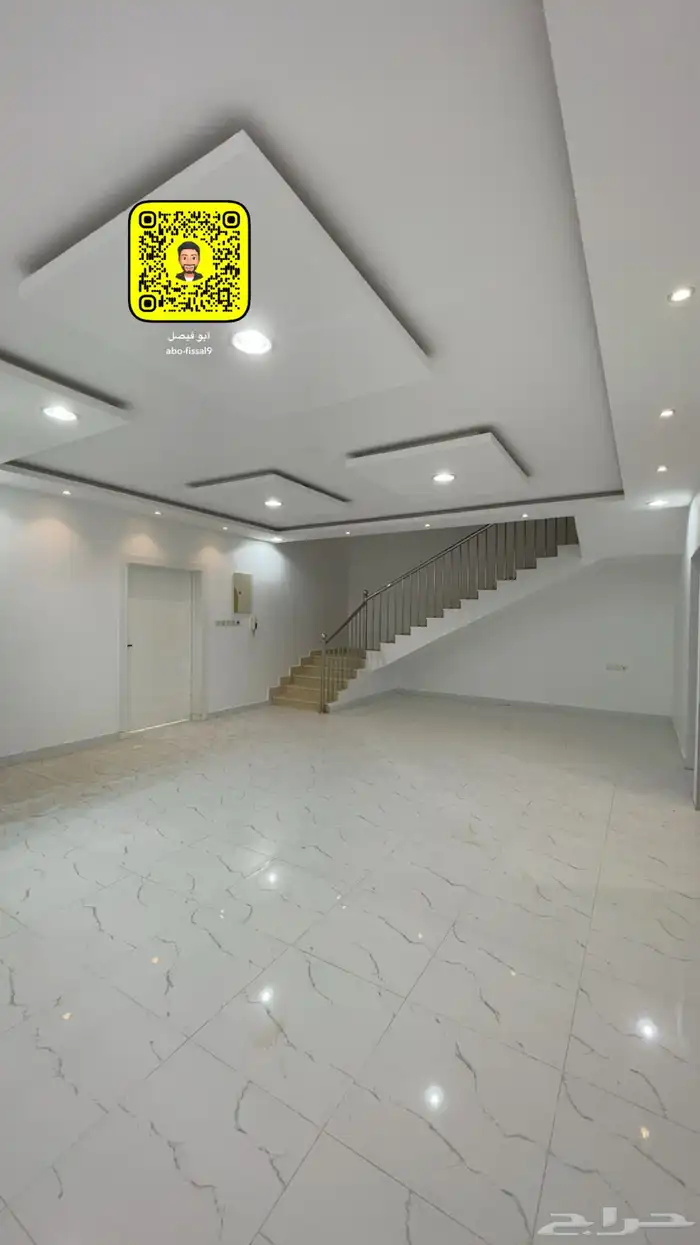 للبيع فله بحي الملك فهد 6