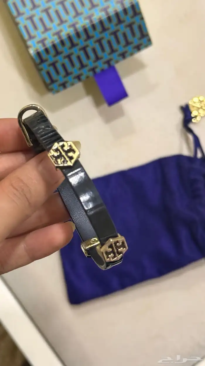 اسوارة توري بورش اصليه نظيفة جدا 2