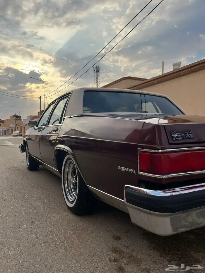 سياره كلاسيك بيوك ليسايبر لمتد ادشن موديل 1984 12