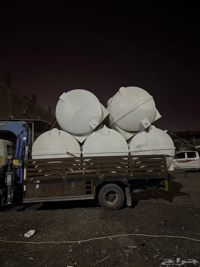 خزانات ماء للبيع 5000الف التر 4