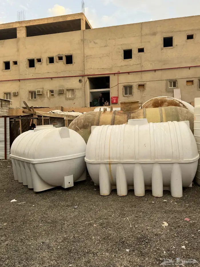 خزانات ماء للبيع 5000الف التر 0