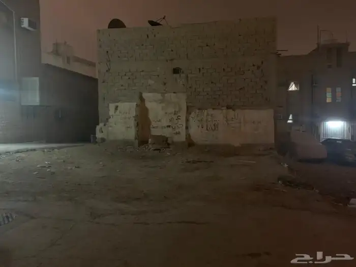 ارض مطله علي وادي حنيفة حي البديعة للإيجار 0