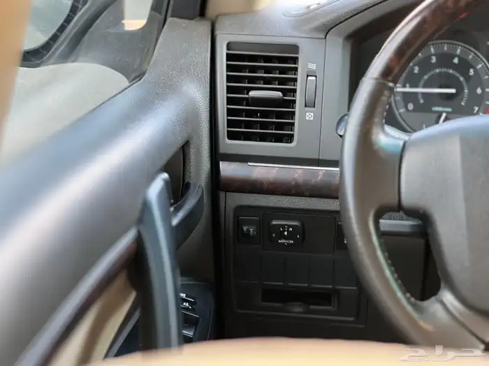 لاندكروزر 2011 سعودي GX.R 28