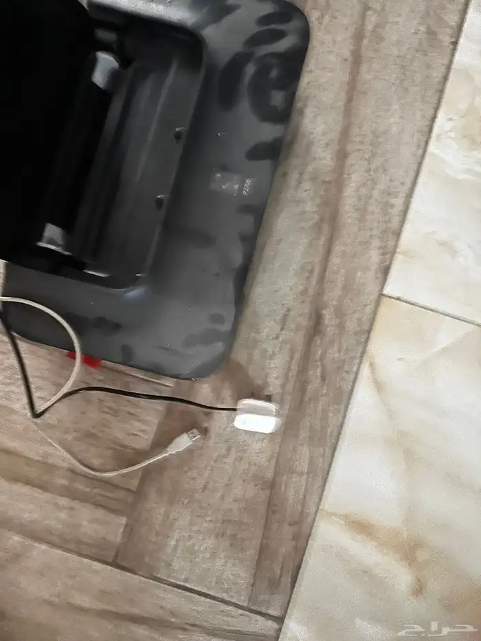 للبيع طابعتين hp و canon 2