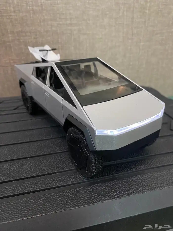 مجسمات سيارات للبيع 0