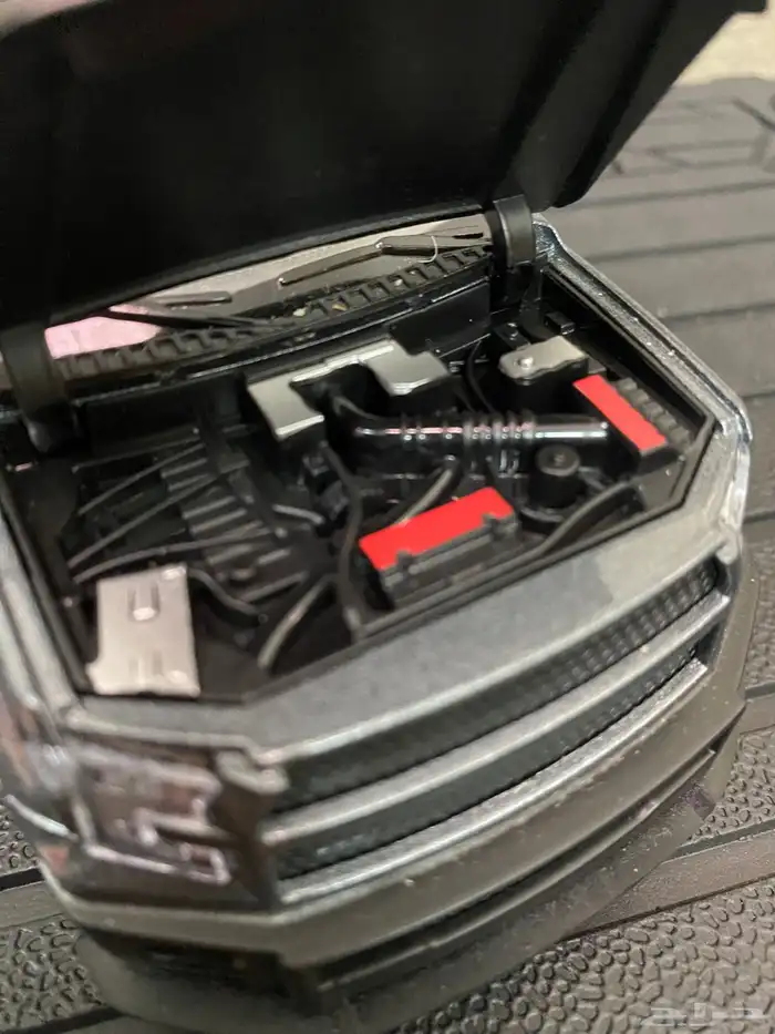 مجسمات سيارات للبيع 24