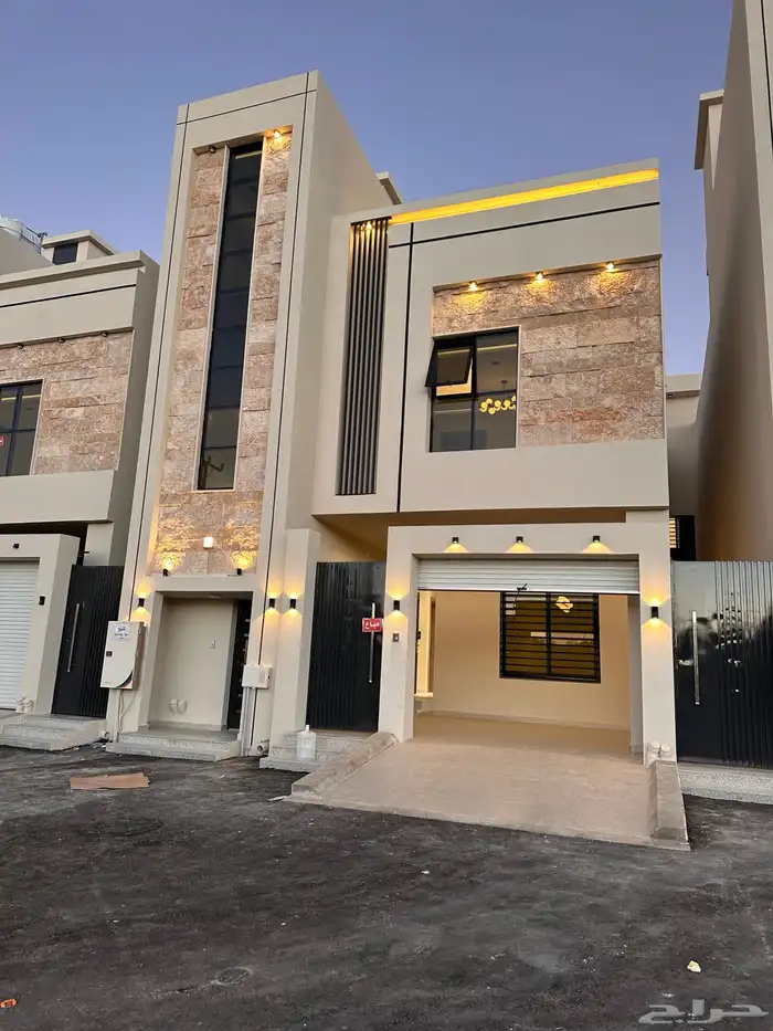 للبيع روف دور ثاني مع ملحق تصميم رائع وشغل مرتب احدرفيده 0