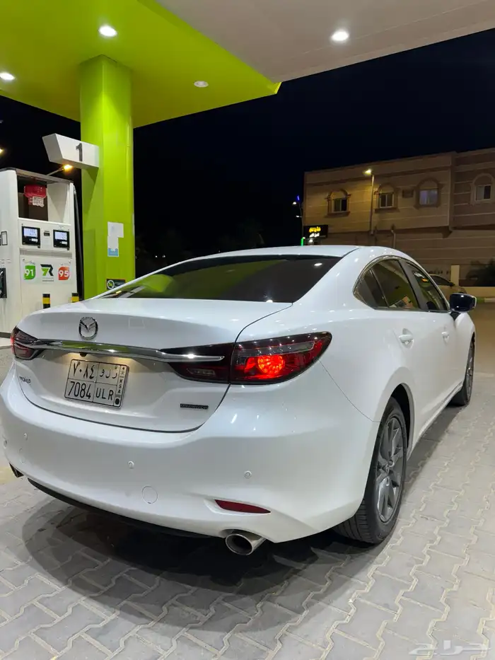 مازدا 4