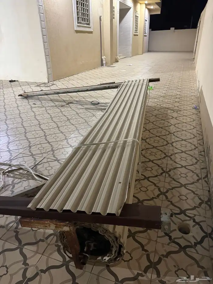 للبيع باب كراج 3