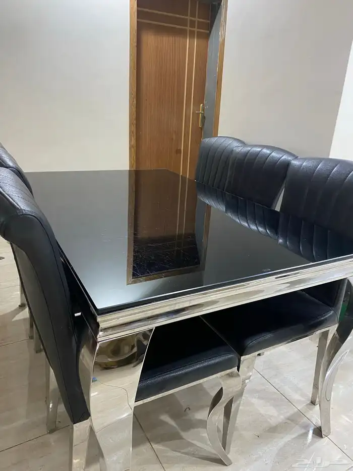 طاولة طعام زجاج ل 6 اشخاص 0